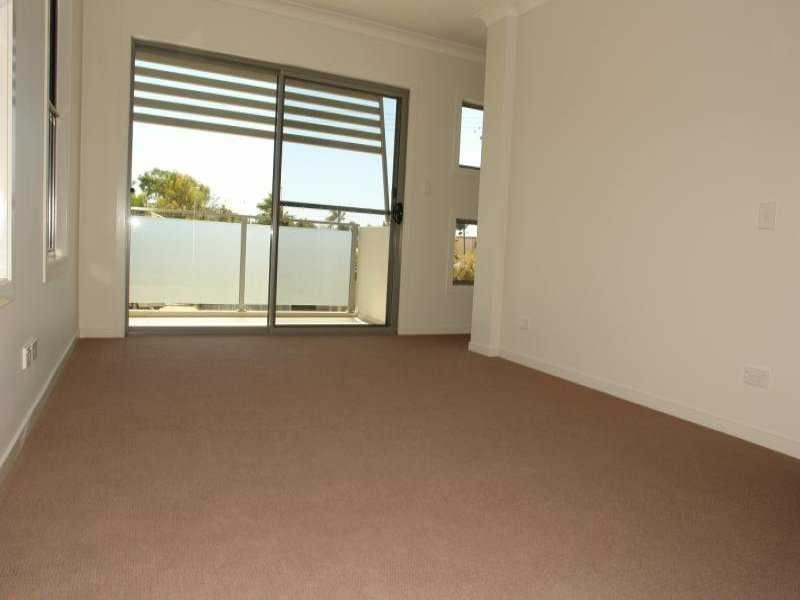 Paradise Point QLD 4216